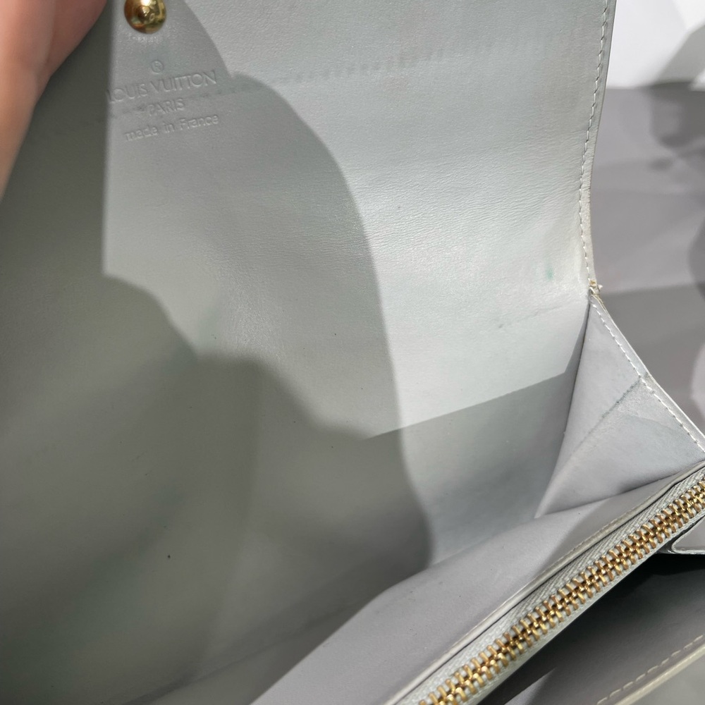 Louis Vuitton Vernis  Monogram Gold grey/silver Long Sarah Wallet - Picture 11 of 17